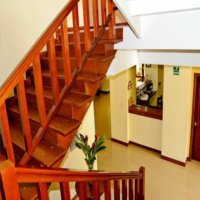 Hotel Presidente Selva La Merced  Bagian luar foto